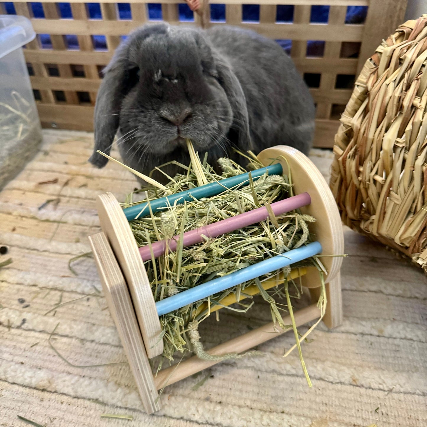 WOODEN HAY ROLLER