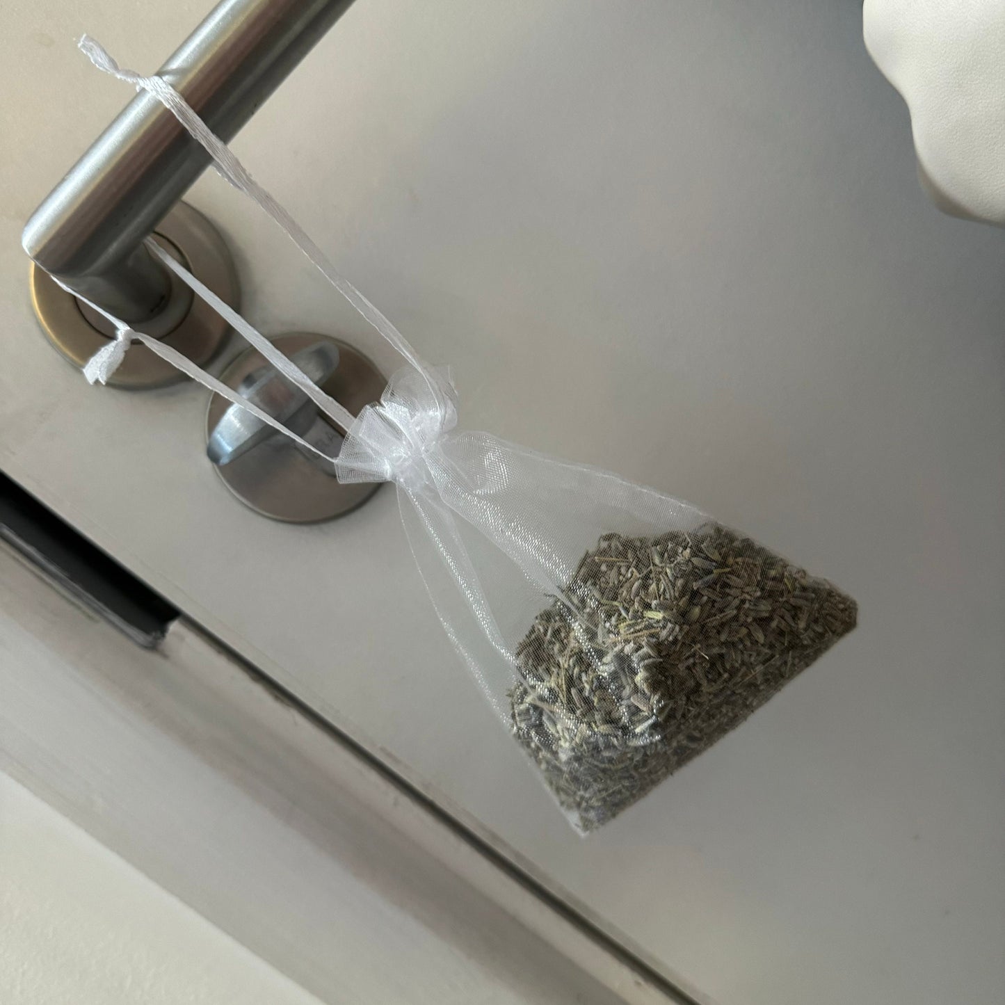 FLY REPELLENT BAGS