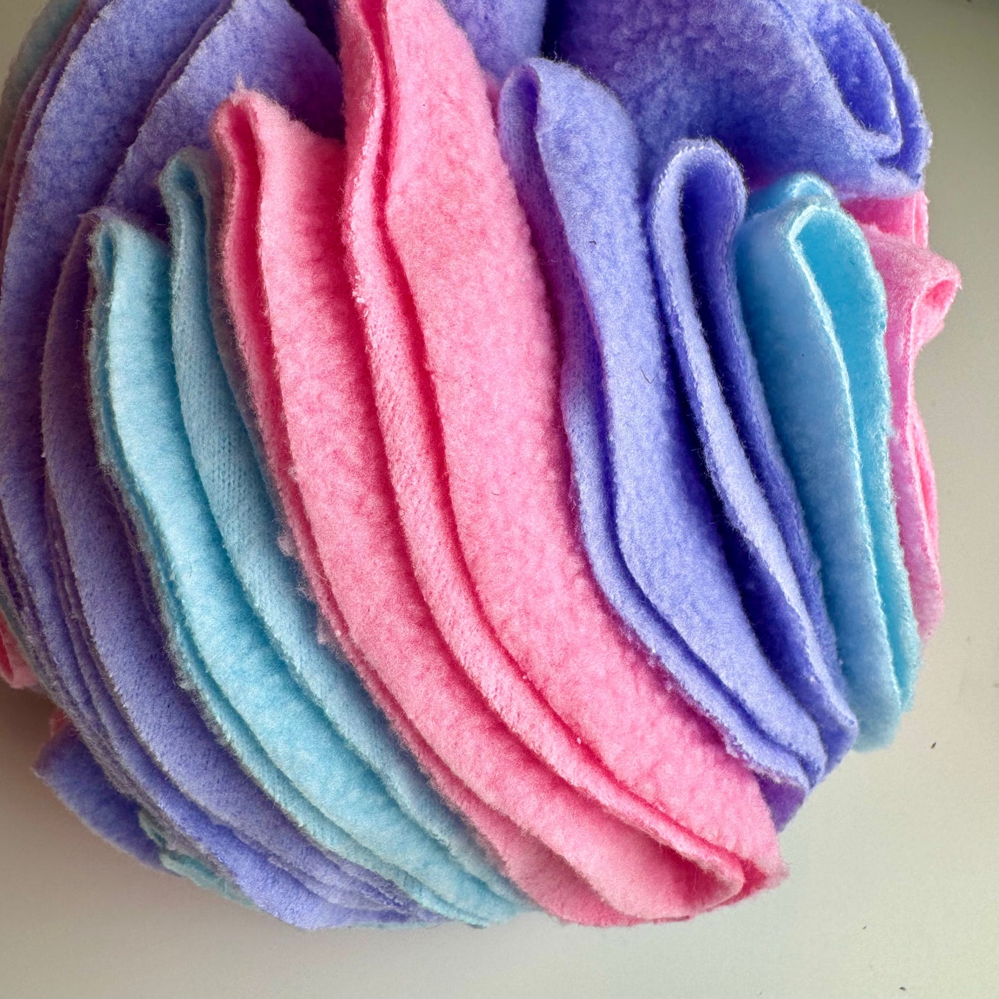 TREAT SNUFFLE BALL