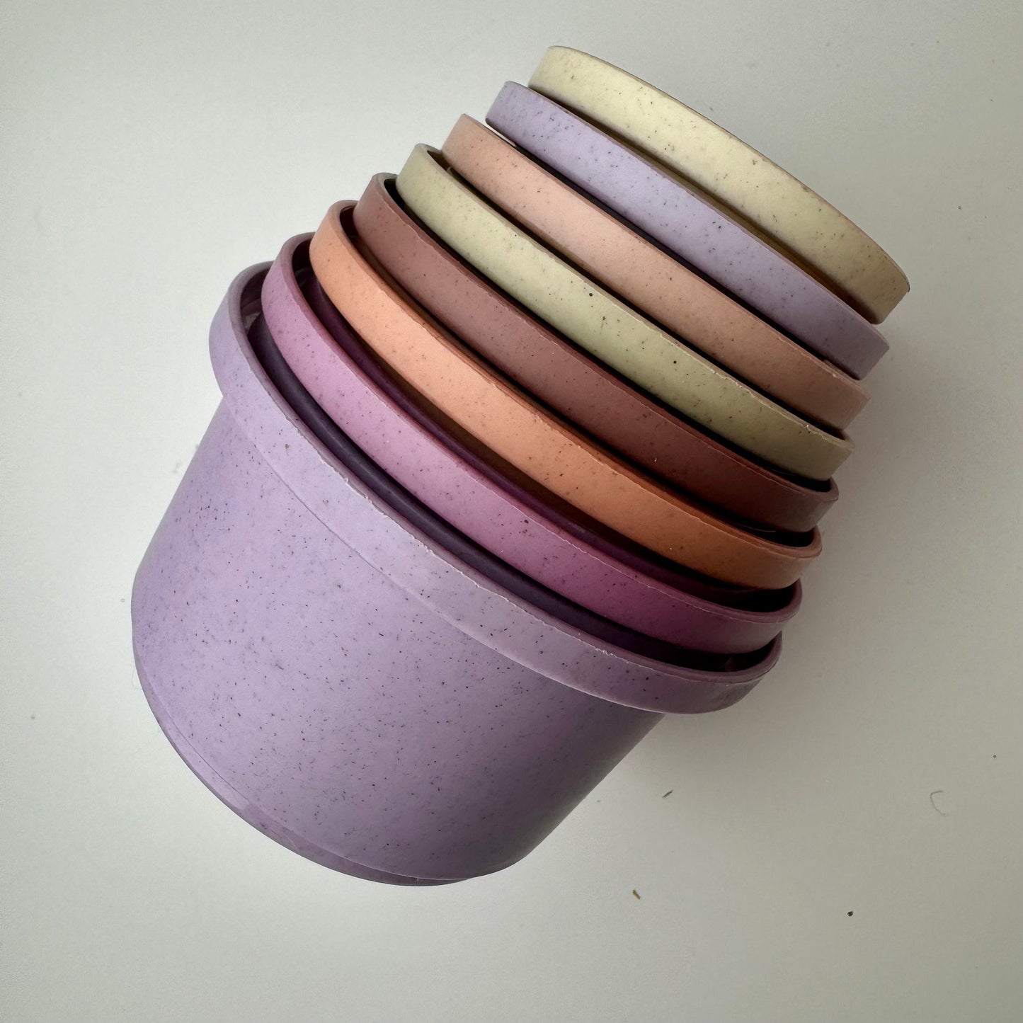 STACKING CUPS