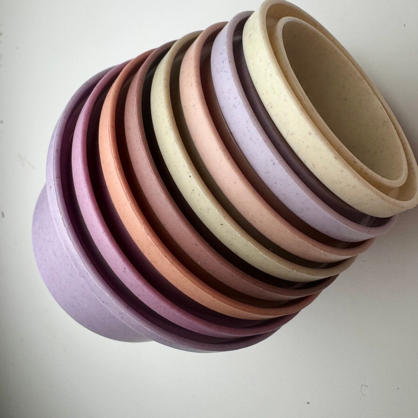 STACKING CUPS