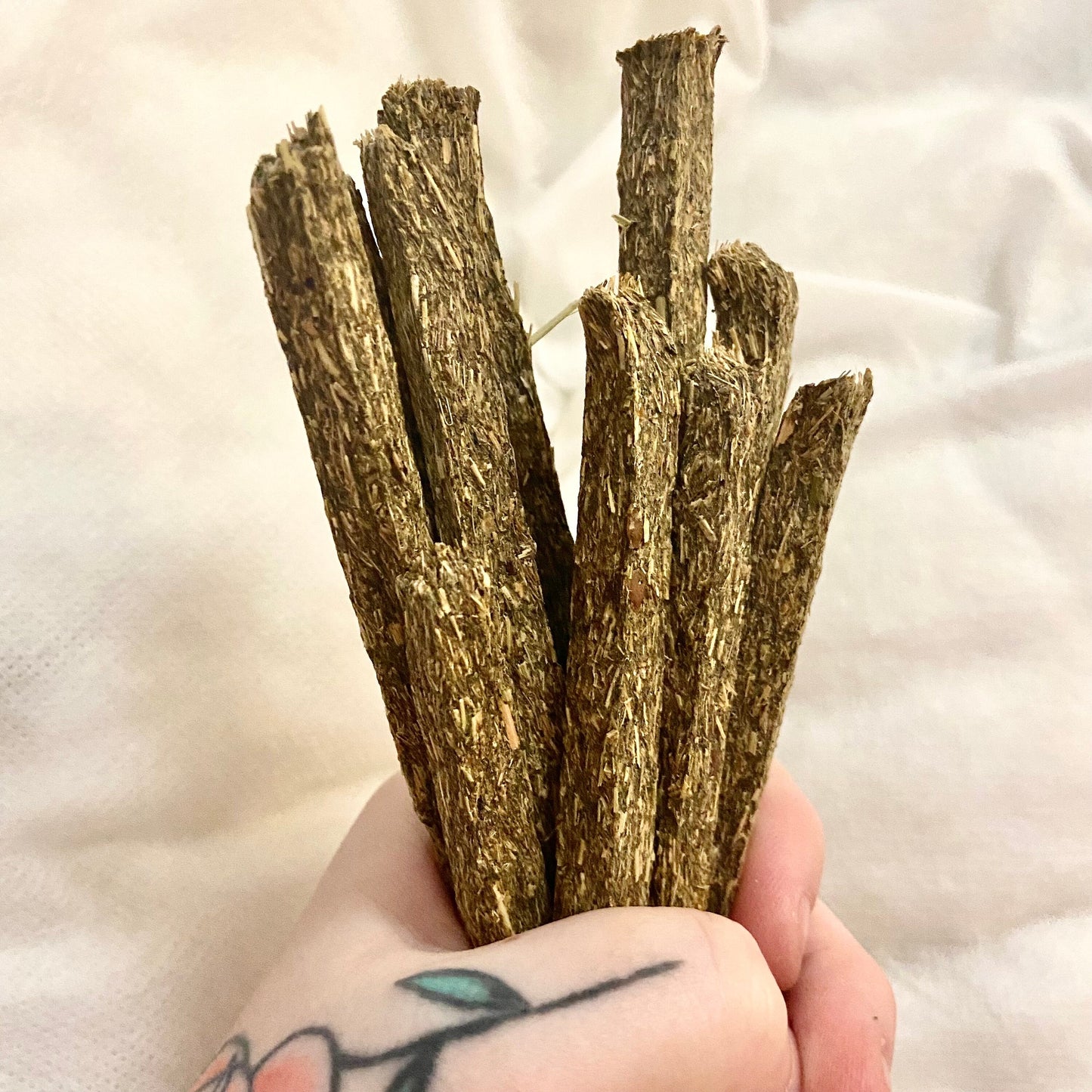 Hay Based High Fibre Sticks