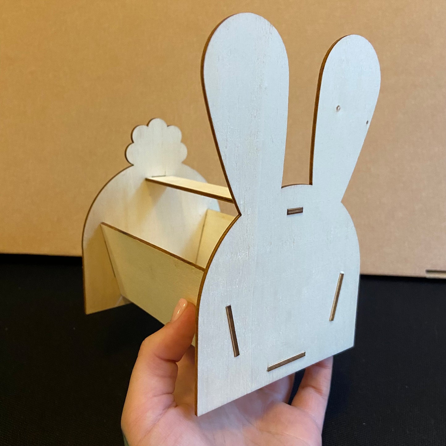 MINI WOODEN FEEDER