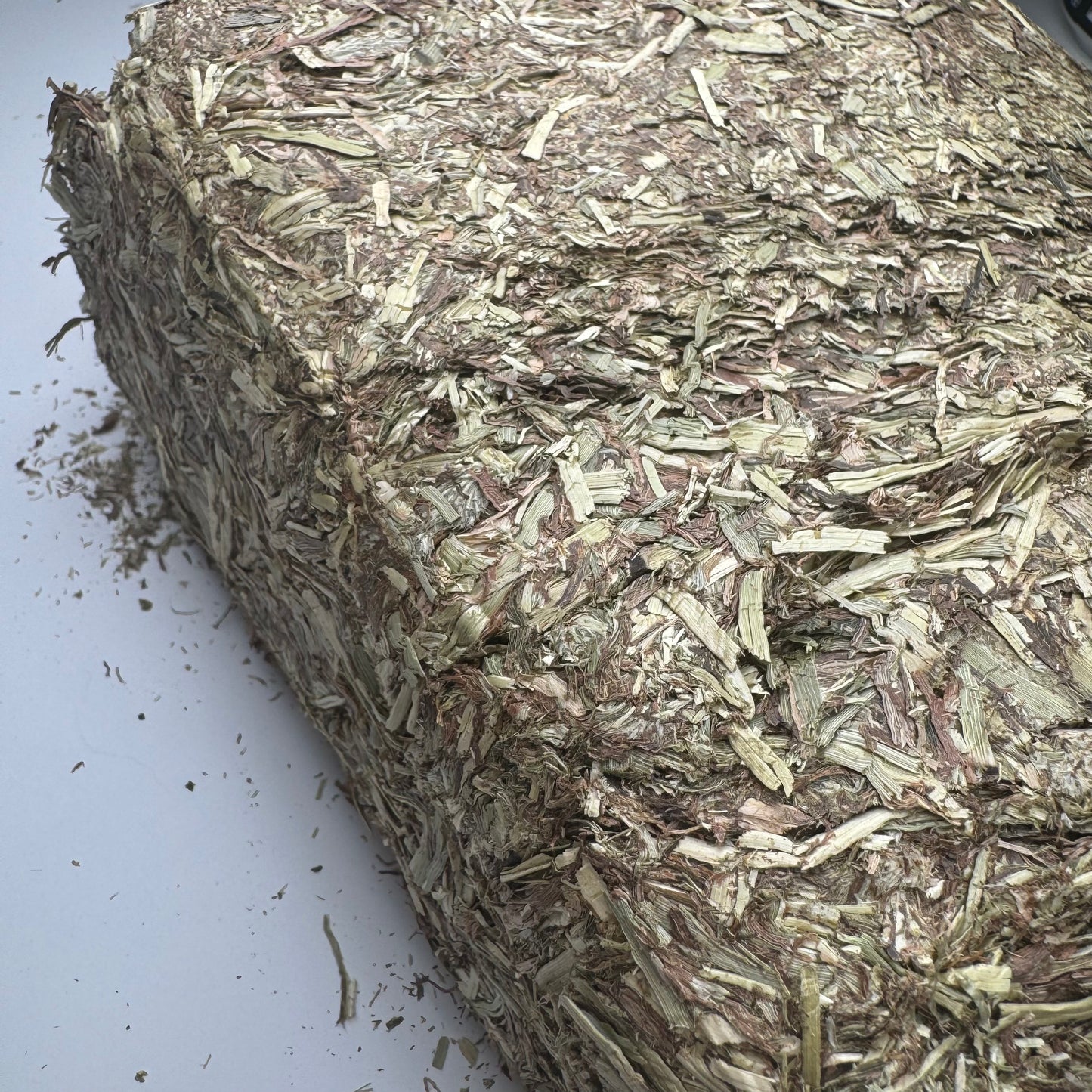 1KG Compressed Timothy Hay Block